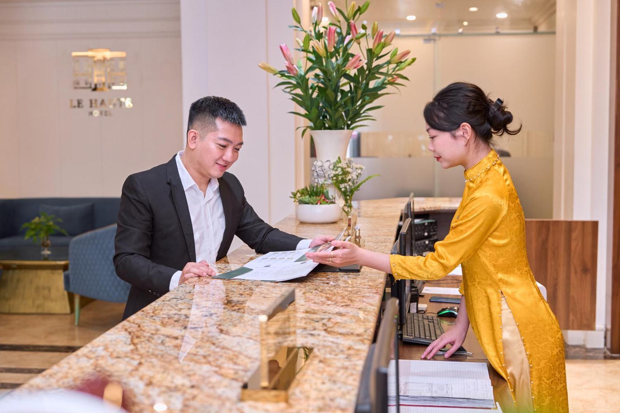 Le Haute Hotel Hai Phong Exterior photo